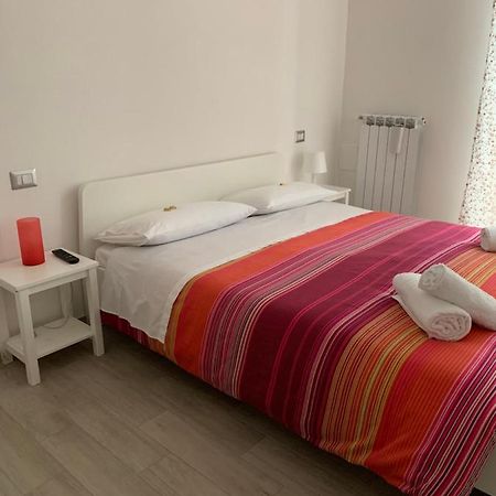 La Porta Di Carmy Lägenhet Neapel Exteriör bild